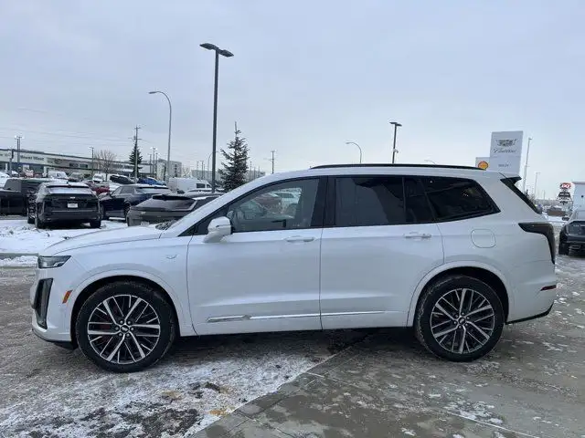2025 Cadillac XT6 AWD Sport in Cars & Trucks in Edmonton - Image 6