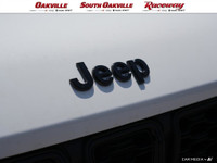 2024 Jeep Grand Cherokee Altitude Bright White Clearcoat Pentastar 3.6L V6 VVT 8-Speed Automatic Cal... (image 8)