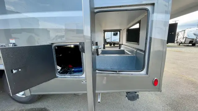 2023 Dynamax isata 3 24RW in RVs & Motorhomes in Victoria - Image 19