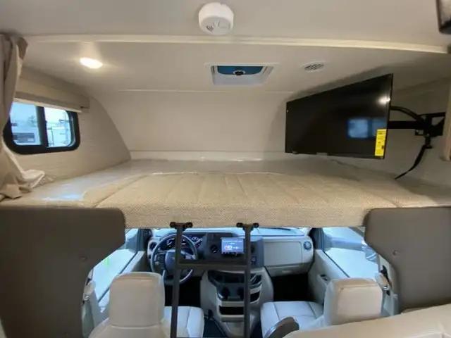 2025 Winnebago Minnie Winnie 26T in RVs & Motorhomes in Abbotsford - Image 26
