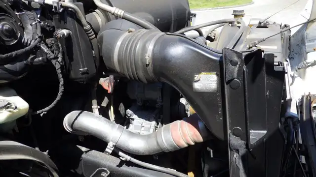 2006 Ford F650 16 Foot Flat Deck in Cars & Trucks in Delta/Surrey/Langley - Image 63