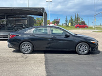 2024 HYUNDAI ELANTRA PREFERRED SEDAN - STYLISH AND SPORTY FEATURES INCLUDE - - Premium Cloth Interio... (image 3)