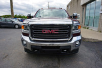 SAFETY INCLUDED FREE ACCIDENT Very Clean GMC Sierra 2500HD Crew 4x4 6.0L V8 with Automatic Transmiss... (image 1)