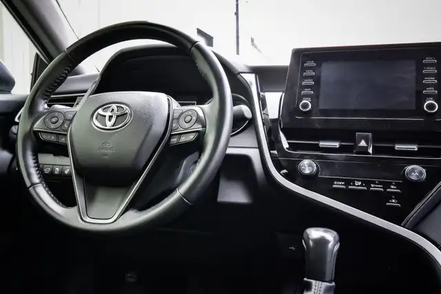 2023 Toyota Camry SE • HEATED SEATS • CP/AA • REAR CAM in Cars & Trucks in Kingston - Image 15