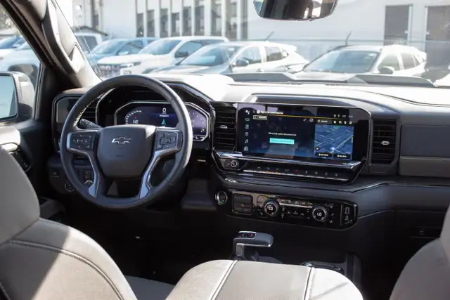 2025 Chevrolet Silverado Short BOX ZR2 1500 3.0L Duramax * GM CE in Cars & Trucks in Edmonton - Image 10