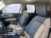 CLEAN CARFAX ONE OWNER, Heated Front Seats, Back up Camera, NAVIGATION, Leather Wrapped Steering Whe... (image 7)