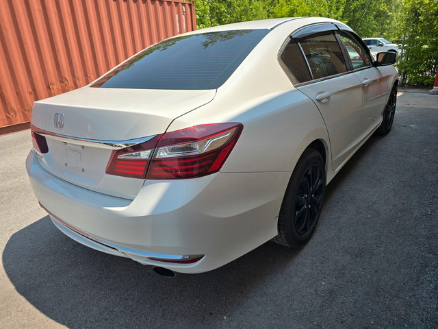 2017 Honda Accord LX in Cars & Trucks in Ottawa - Image 4