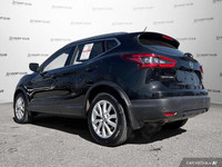This 2020 Nissan Qashqai boasts all-wheel drive, providing confident handling in any weather conditi... (image 3)