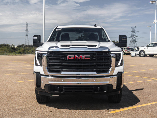 2025 GMC Sierra 3500HD Pro in Cars & Trucks in Strathcona County - Image 3