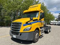 2019 FREIGHTLINER T12664ST;Heavy Duty Trucks - CONVENTIONAL W/O SLEEPER Penske Location 632 BELGRAVE... (image 2)