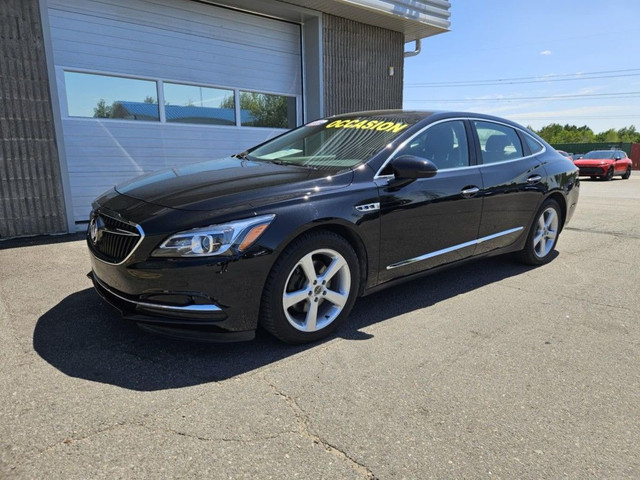 2019 BUICK LACROSSE ESSENCE, CUIR, SIEGES CHAUFFANTS, DEMARREUR in Cars & Trucks in Shawinigan