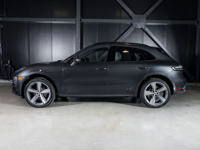 2024 Porsche Macan 2024 Porsche Macan - Certifié Porsche Approve in Cars & Trucks in Québec City - Image 2