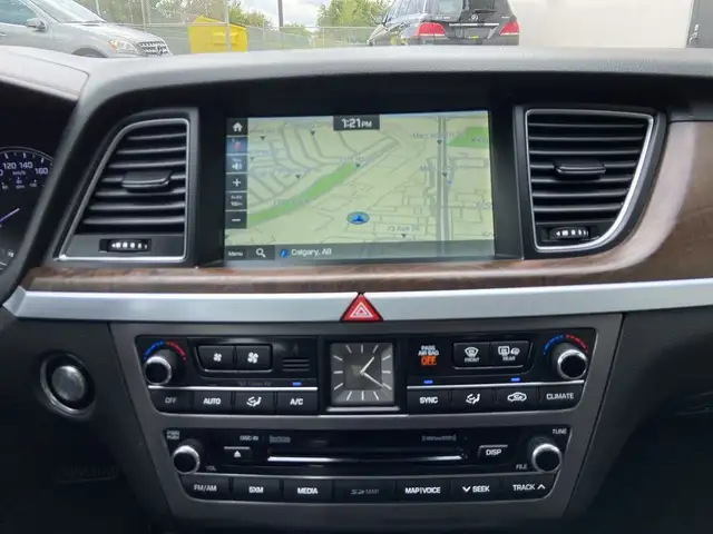 2015 Hyundai Genesis Sedan Ultimate in Cars & Trucks in Calgary - Image 22