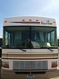 2001 FLEETWOOD BOUNDER 31W