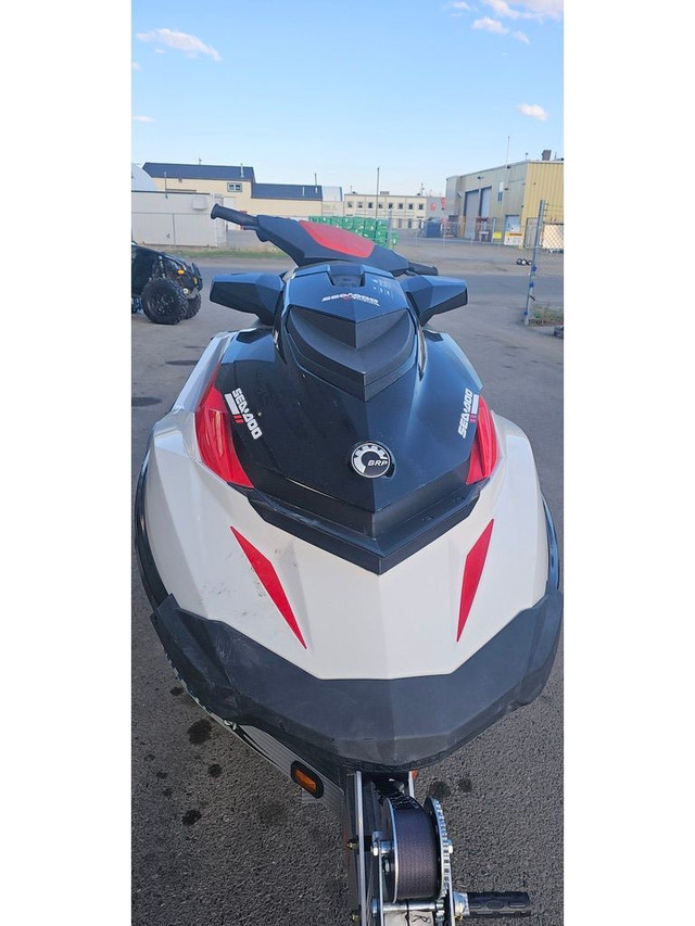 2012 Sea-Doo WAKE 155 FINANCING AVAILABLE in Personal Watercraft in Calgary - Image 4