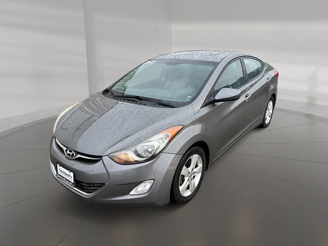2013 HYUNDAI ELANTRA in Cars & Trucks in Stratford