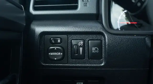 2020 Toyota 4Runner SR5 4WD, Sunroof, Alloy Wheels, Rear View Ca in Cars & Trucks in Oakville / Halton Region - Image 13