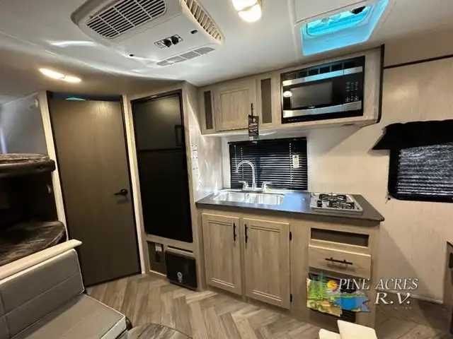 2023 Heartland Prowler 172BHX in Travel Trailers & Campers in Truro - Image 7