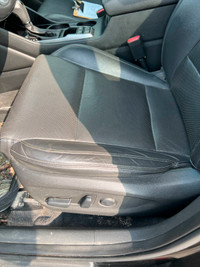 Engine: Moteur à 4 cylindres 2.0l L/100Km City: 11.0 L/100Km Hwy: 9.0 Safety Equipment Contrôle élec... (image 7)