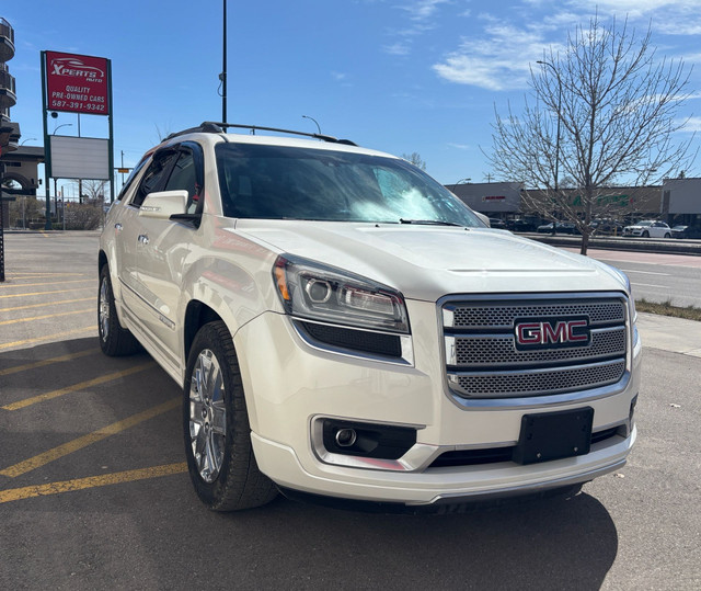 2014 GMC Acadia AWD Denali in Cars & Trucks in Calgary