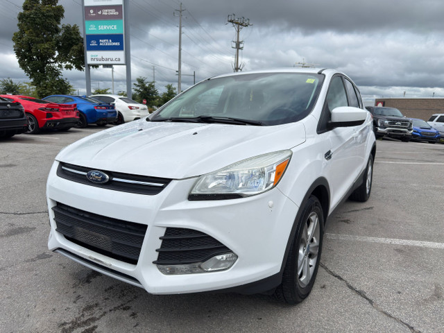 2016 Ford Escape SE SE 4x4 in Cars & Trucks in Markham / York Region - Image 3