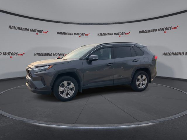 2022 Toyota RAV4 XLE in Cars & Trucks in Hamilton - Image 4