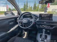 This Honda HR-V delivers a Regular Unleaded I-4 2.0 L/122 engine powering this Variable transmission... (image 8)