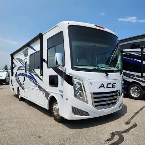 2023 Thor Motor Coach A.C.E. 29G in RVs & Motorhomes in Calgary - Image 2