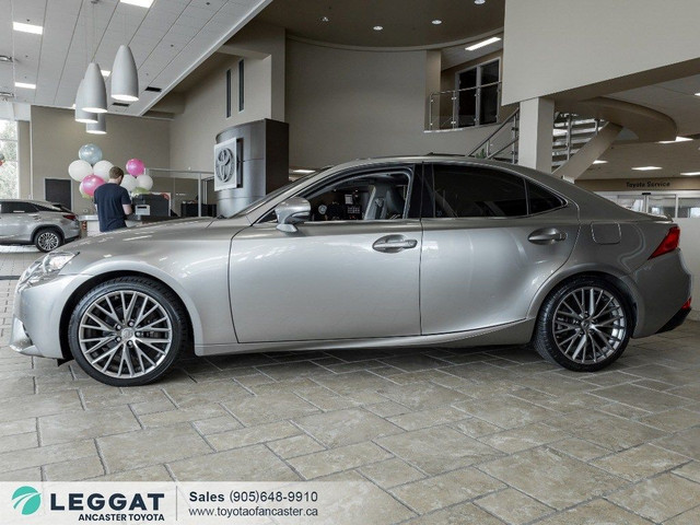 2015 Lexus IS 250 4dr Sdn AWD in Cars & Trucks in Hamilton - Image 3