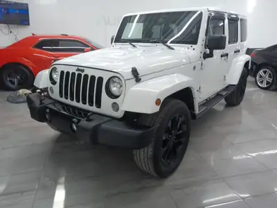 Superbe Jeep Wrangler Altitude Unlimited 2018 avec seulement 136 426 kilomètres certifié, financemen...
