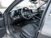 Recent Arrival!Odometer is 1224 kilometers below market average!Sunroof, Reverse Camera, Locally Own... (image 4)