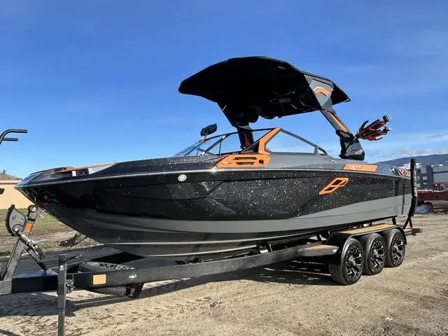 2025 Centurion RI245 in Powerboats & Motorboats in Kelowna - Image 3