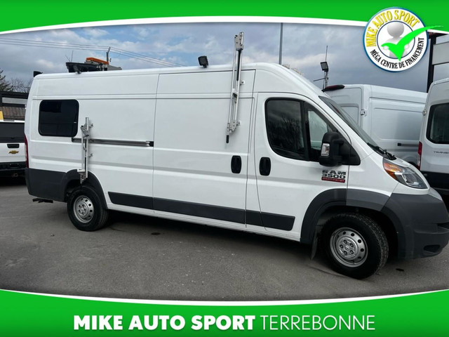 RAM ProMaster Cargo Van 3500 rallongé toit élevé 159 po 2017 !! in Cars & Trucks in Laval / North Shore - Image 4