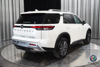 WAS: $38995 NOW: $36995 plus taxes and licensing feesThe 2023 Nissan Pathfinder SL delivers space, c... (image 4)