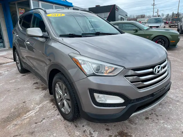 2014 Hyundai Santa Fe Sport 2.4 AWD, GL, HTD SEATS, AUTO in Cars & Trucks in Charlottetown - Image 6