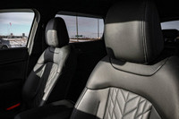 Tires - Front All-Season,4-Wheel Disc Brakes,ABS,Power Steering,All Wheel Drive,Brake Assist,Aluminu... (image 8)
