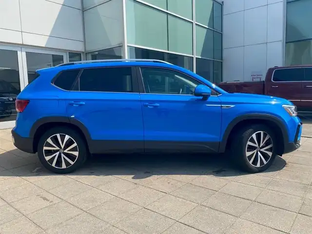 2023 Volkswagen Taos Highline in Cars & Trucks in Mississauga / Peel Region - Image 9