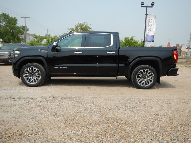 2025 GMC Sierra 1500 Crew Cab Denali Ultimate 6.2L V8 in Cars & Trucks in Saskatoon - Image 2