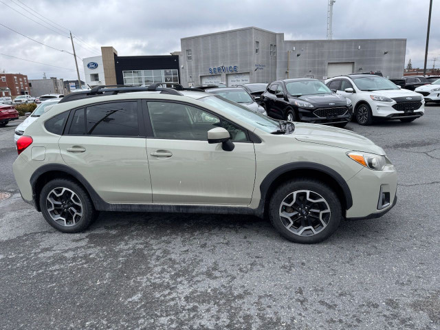 2017 Subaru Crosstrek Premium in Cars & Trucks in Cornwall - Image 2