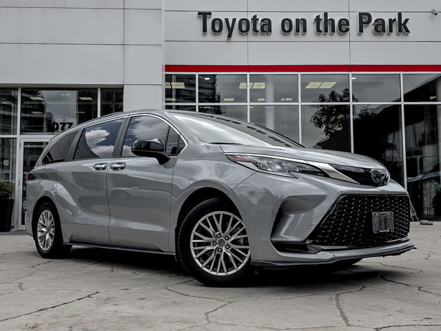 2023 Toyota Sienna XSE 7-Passenger AWD in Cars & Trucks in City of Toronto - Image 2