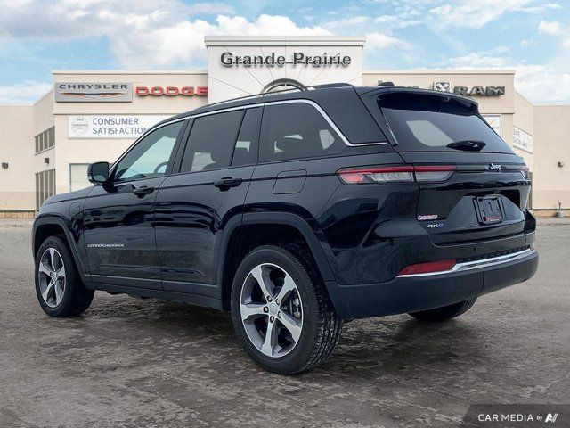 2022 Jeep Grand Cherokee 4xe | Leather | Luxury Tech | in Cars & Trucks in Grande Prairie - Image 4