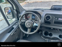 Mercedes-Benz Rive-Sud, la destination Mercedes-Benz par excellence. Bienvenue en première classe. D... (image 8)