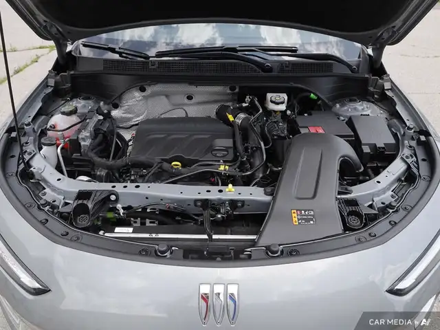 2025 Buick Envista Sport Touring in Cars & Trucks in London - Image 9