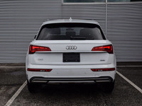 This Audi Q5 boasts a Intercooled Turbo Gas/Electric I-4 2.0 L/121 engine powering this Automatic tr... (image 6)