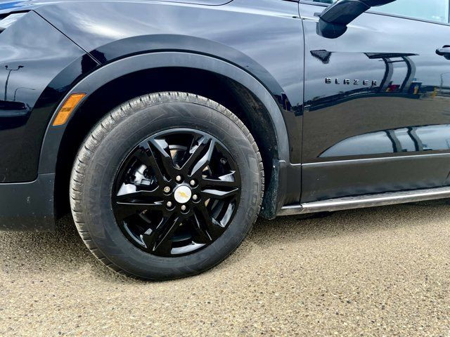 2021 Chevrolet Blazer True North in Cars & Trucks in Edmonton - Image 2