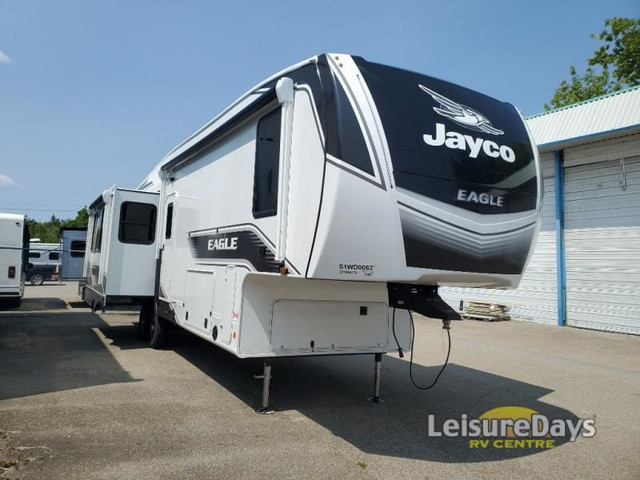 2025 Jayco Eagle 321RSTS in Travel Trailers & Campers in Ottawa