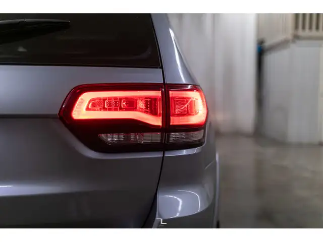 2017 Jeep Grand Cherokee 4x4 Altitude Leather Roof Nav BCam in Cars & Trucks in Grande Prairie - Image 10