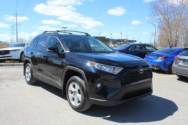 2021 Toyota RAV4 XLE in Cars & Trucks in City of Montréal - Image 3