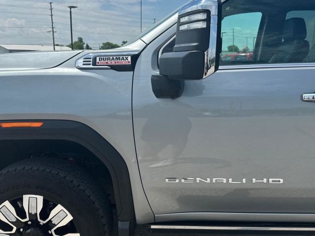 2024 GMC Sierra 2500HD Denali in Cars & Trucks in Barrie - Image 4