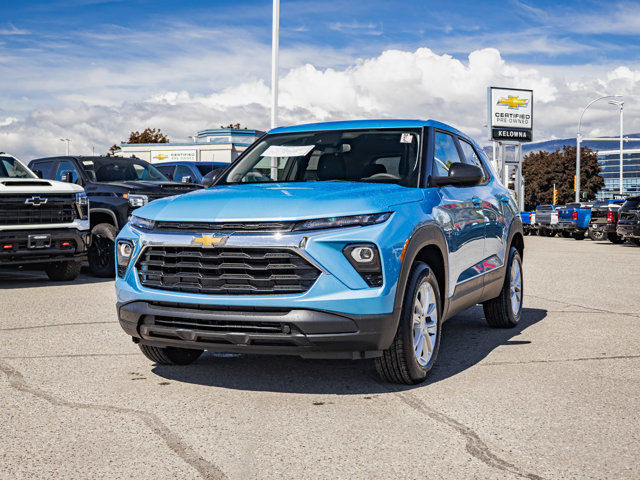 2025 Chevrolet Trailblazer LS in Cars & Trucks in Kelowna - Image 4